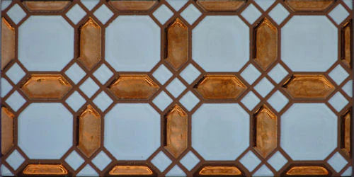 Comares Tile