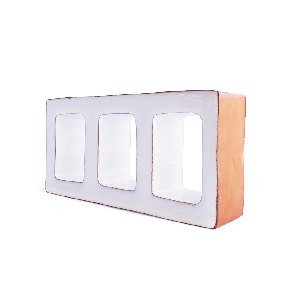 Lattice Bricks: Gaudi 9