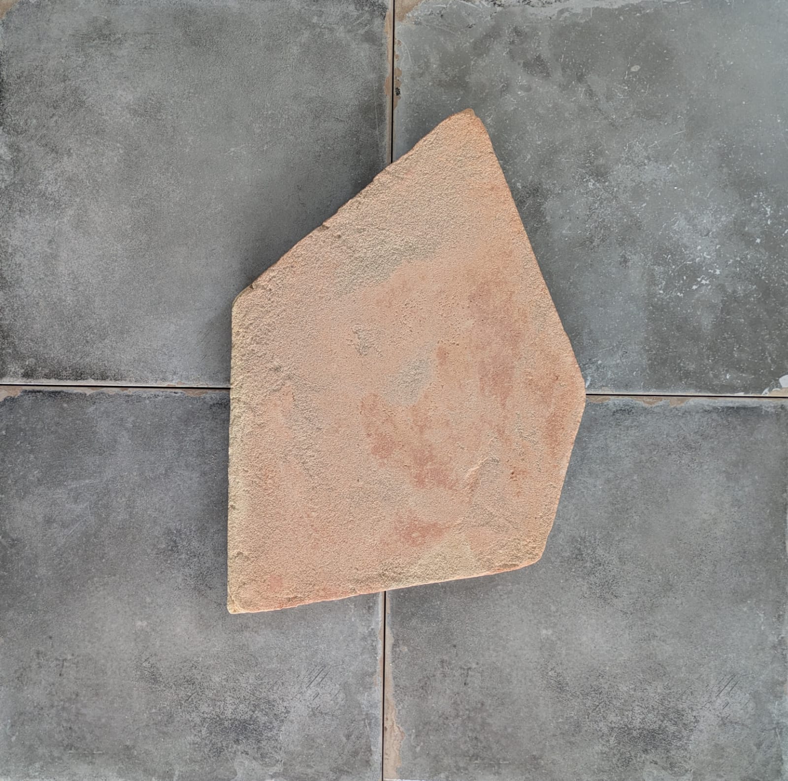 Hand-made terracotta: Petals